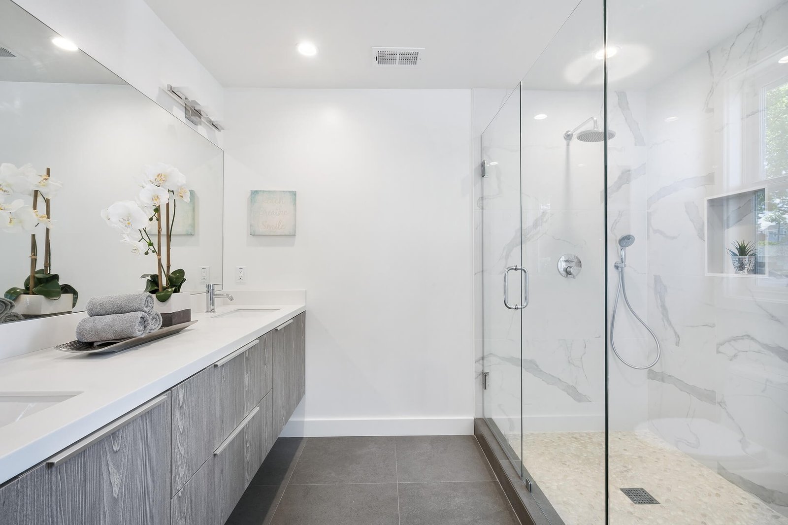 bathroom-3346387_19202