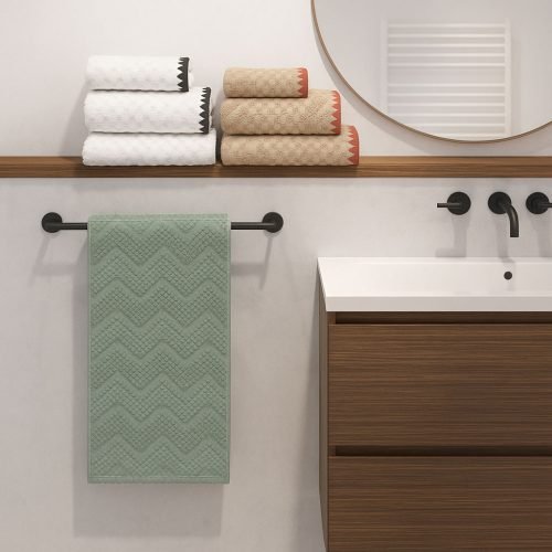 Sealskin_luna_imm_towel_white_sand_green